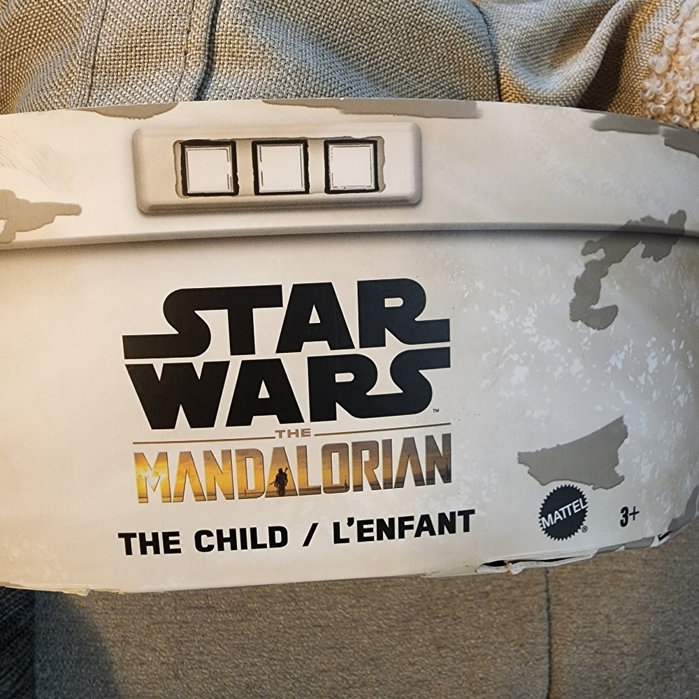 Star Wars The Mandalorian Grogu Plush NIB - Picture 2 of 10